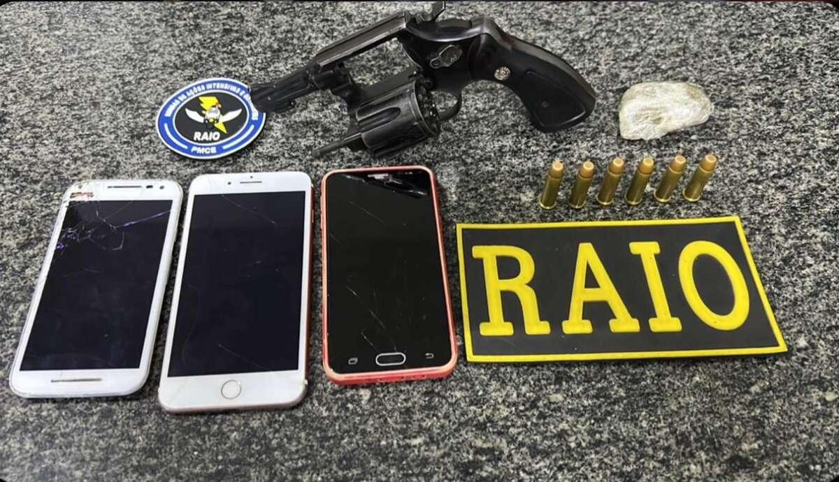 Denúncia auxilia captura de dupla em posse de arma de fogo em Iguatu