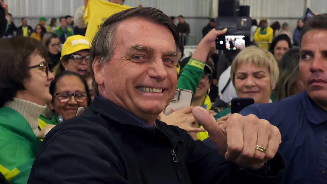 Ex-presidente Bolsonaro ganha prêmio da Mega-Sena em bolão com funcionários do PL