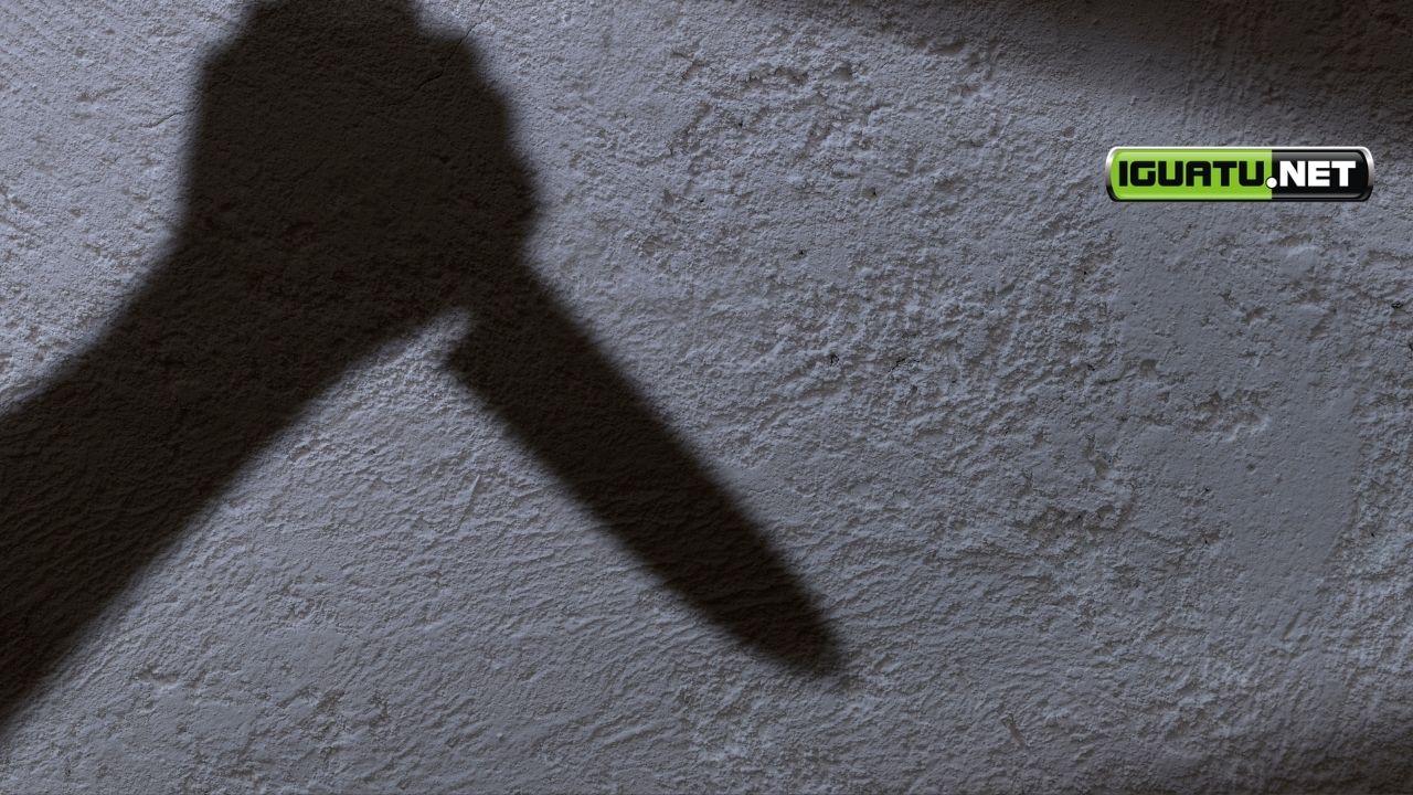 Homem invade farmácia com uma faca e realiza assalto, no centro de Iguatu
