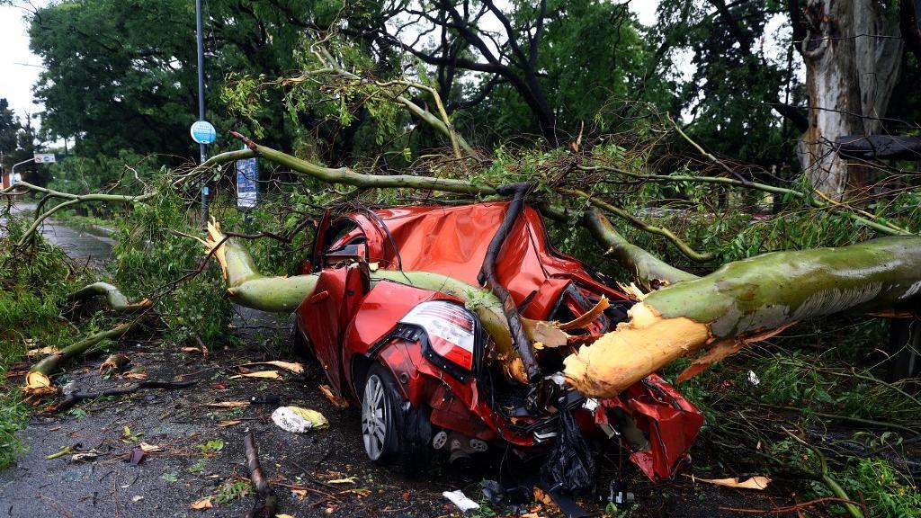 Tempestade com ventos fortes deixa mortos em Argentina e Uruguai