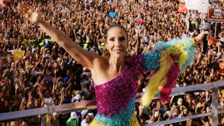 Ivete Sangalo é internada após diagnóstico de pneumonia: 'Tosse chata e repetitiva'