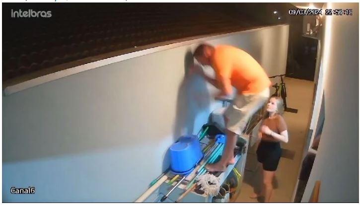Homem sobe em muro para ver confusão no vizinho e morre ao levar tiro no rosto no Paraná