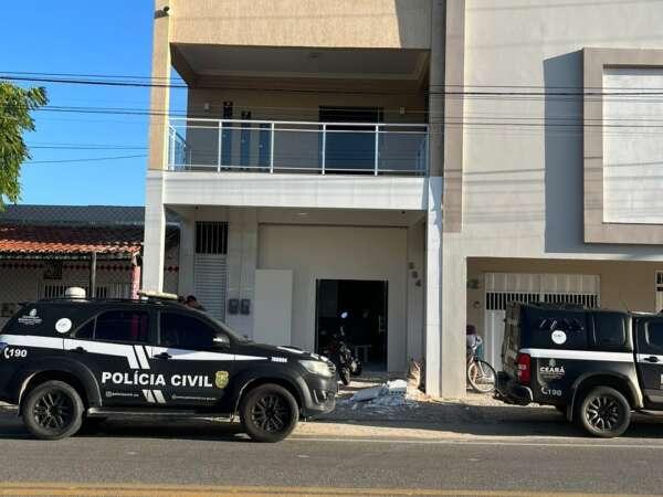 Polícia Civil apreende veículos e bloqueia imóveis avaliados em pouco mais de R$ 1 milhão durante ação em Quixadá