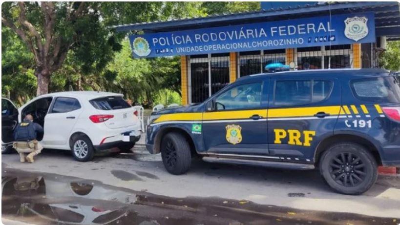Homem é preso na BR-116 em Chorozinho com carro roubado em Recife
