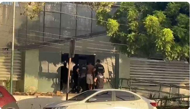 Operação prende 25 membros de grupo criminoso com atuação no interior do Ceará
