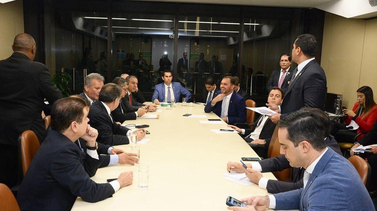 Maioria dos deputados cearenses votou a favor da PEC das praias em 2022; veja os nomes