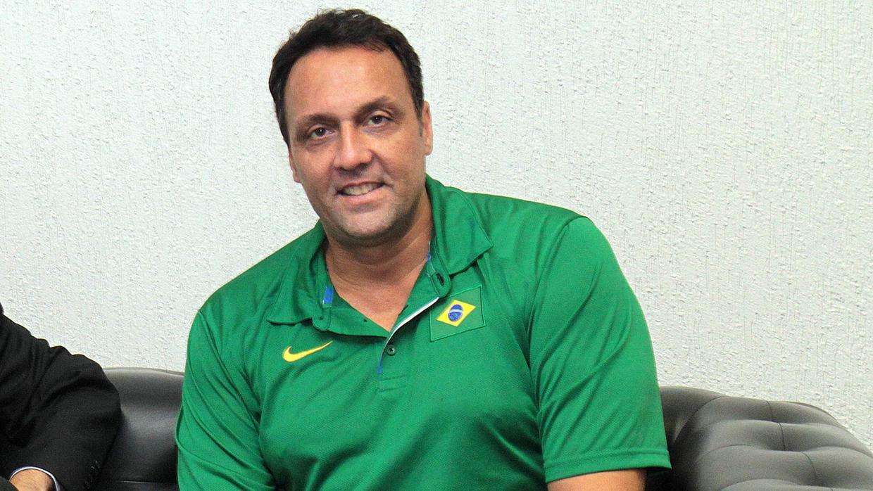 Morre Pampa, campeão olímpico de vôlei, de câncer aos 59 anos