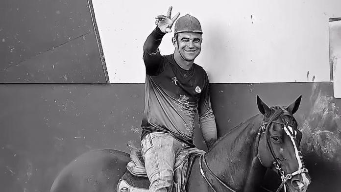 Vaqueiro pernambucano morre durante vaquejada após cair e ser atingido por cavalo no Maranhão