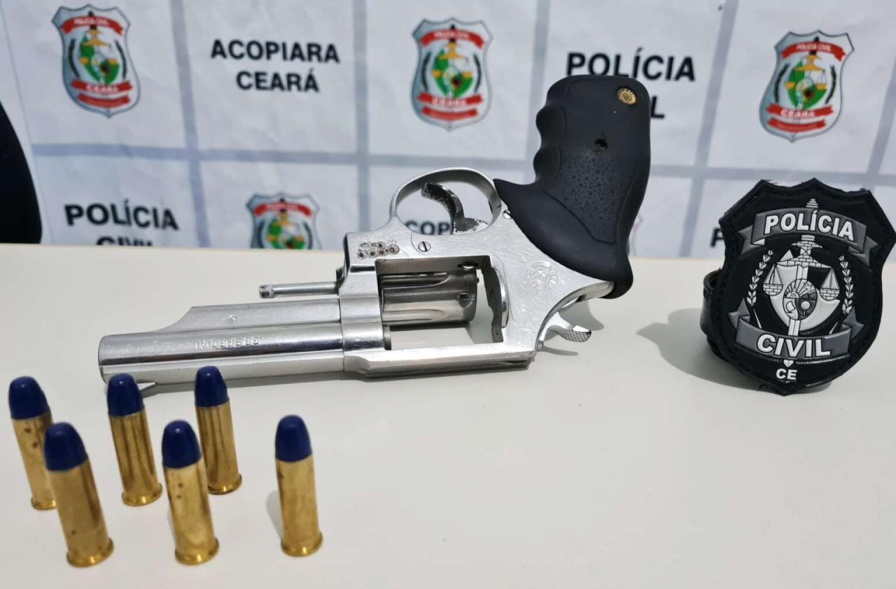 Polícia Civil cumpre mandado de prisão preventiva e prende suspeito com arma de fogo em Acopiara no Ceará