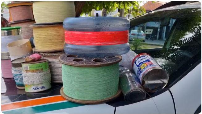 Polícia prende homem com dezenas de pipas e linha com cerol em Itaitinga no Ceará
