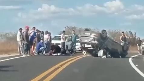 Irmãos de 10 e 12 anos morrem em acidente de carro  em Nova Russas no Ceará