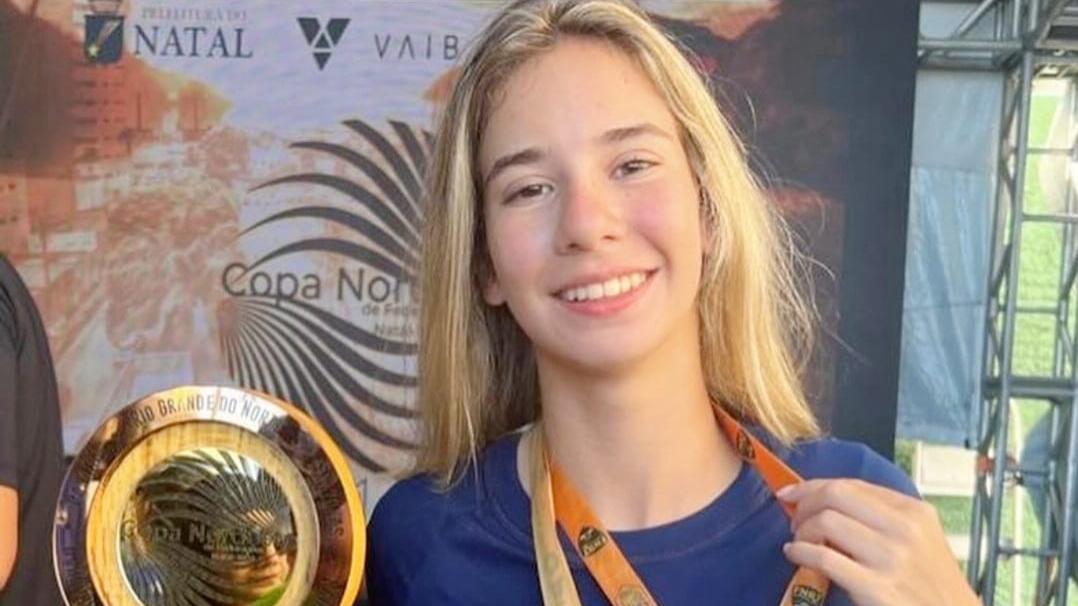 Jovem cearense vai em busca do bicampeonato mundial de Beach Tennis na Itália