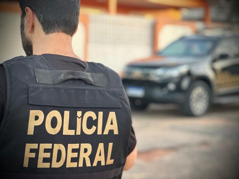 Polícia Federal cumpre mandados de busca e apreensão em Acopiara em combate a crimes eleitorais