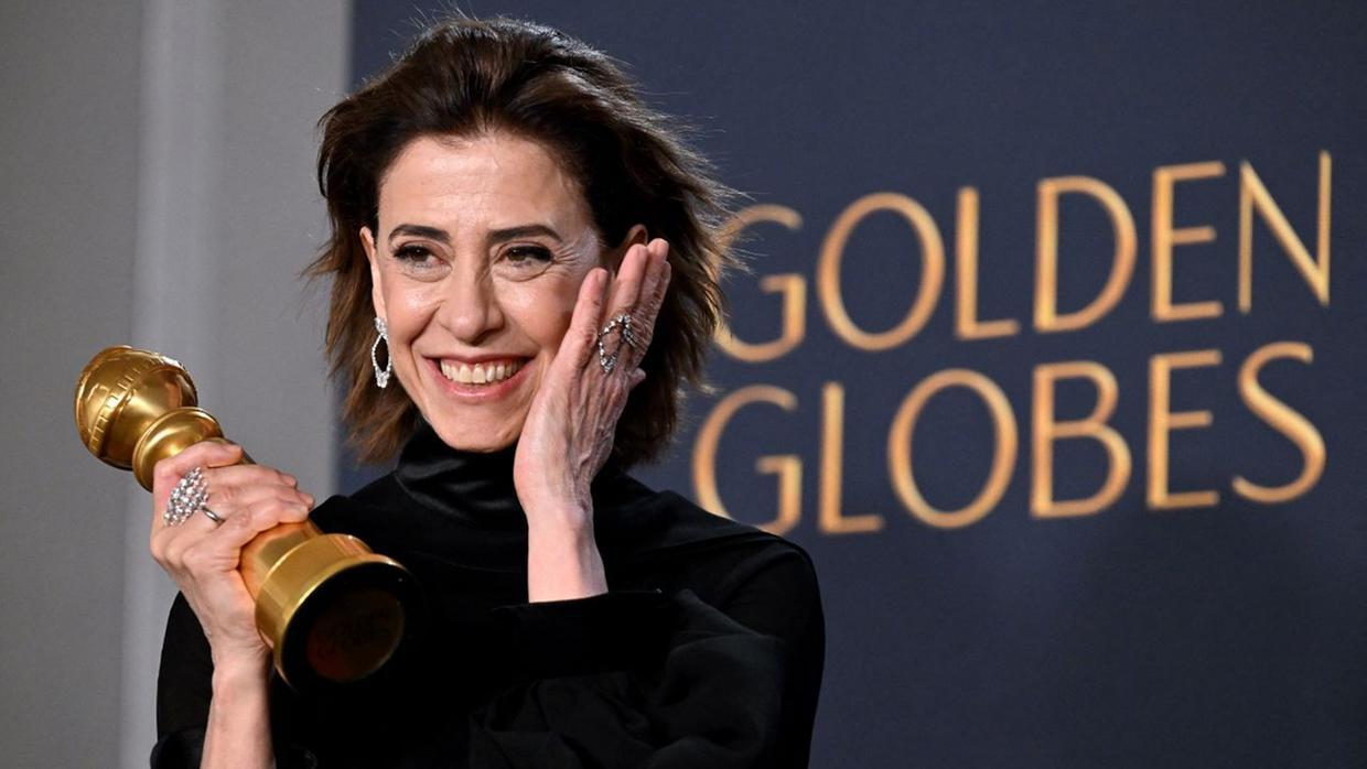 Globo de Ouro 2025: Fernanda Torres leva estatueta de 'Melhor Atriz em Filme de Drama' por 'Ainda Estou Aqui'