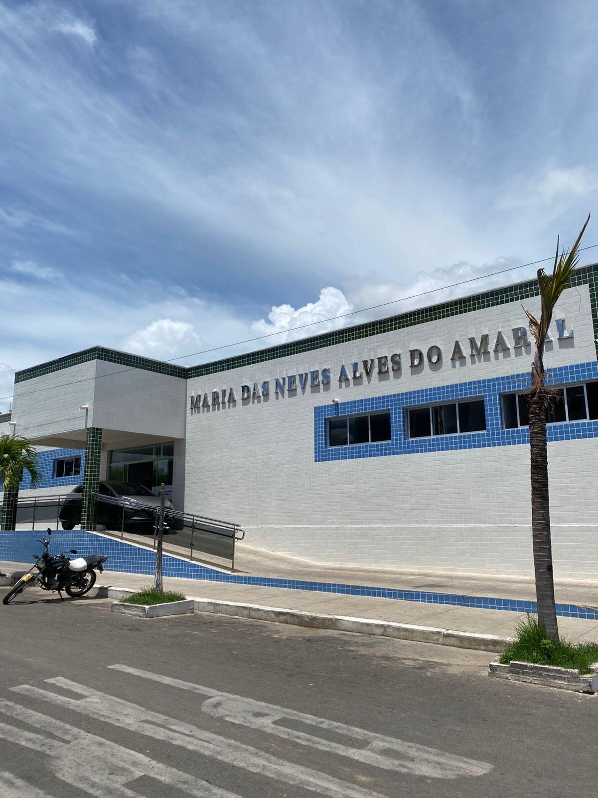 Homem é agredido com golpe de machado na cabeça, em Quixelô