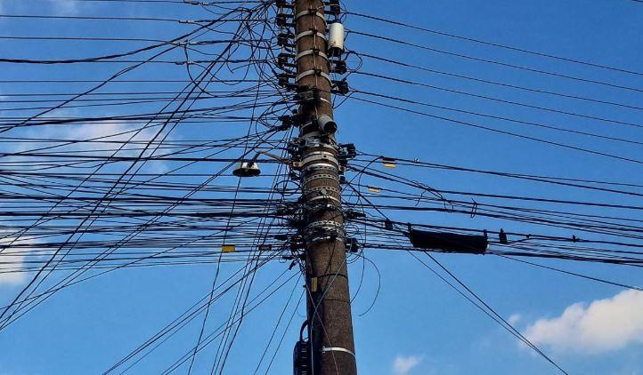 Projeto fixa prazo de 15 anos para cabos elétricos e de telefonia serem exclusivamente subterrâneos