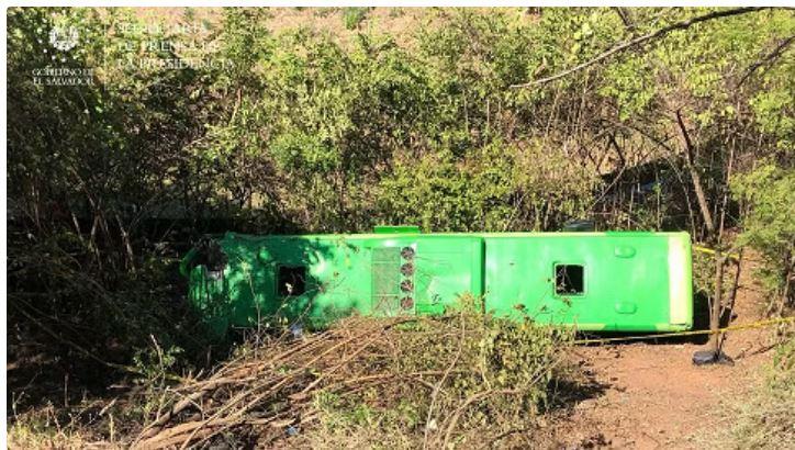 Acidente de ônibus em El Salvador deixa ao menos um morto e 30 pessoas feridas