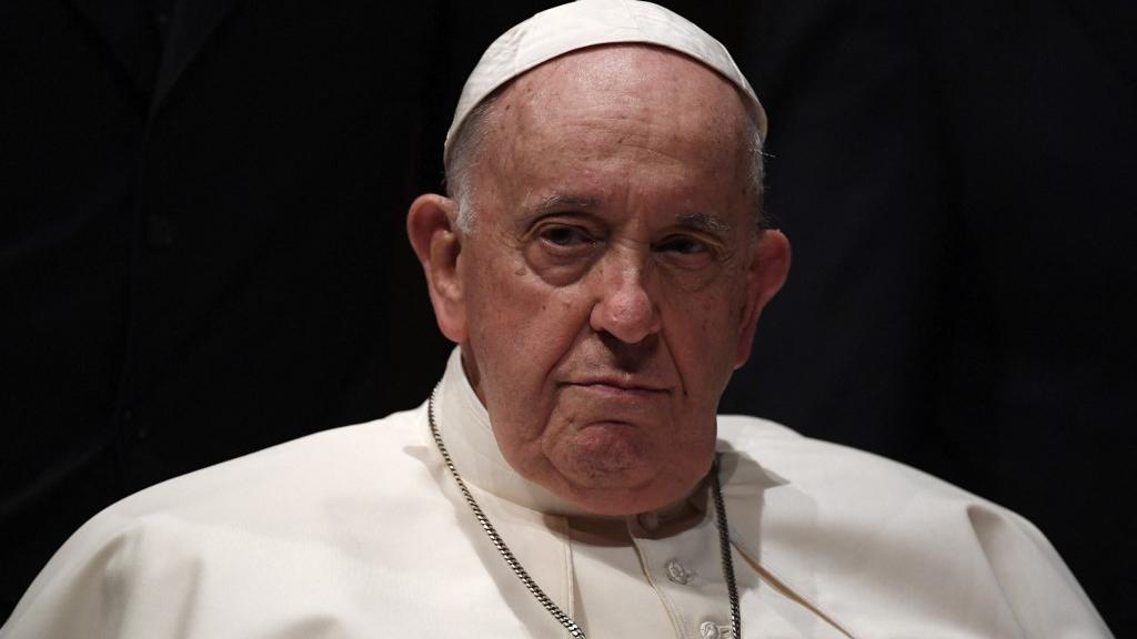 Papa Francisco será enterrado em simples caixão de madeira; veja o que já se sabe sobre funeral