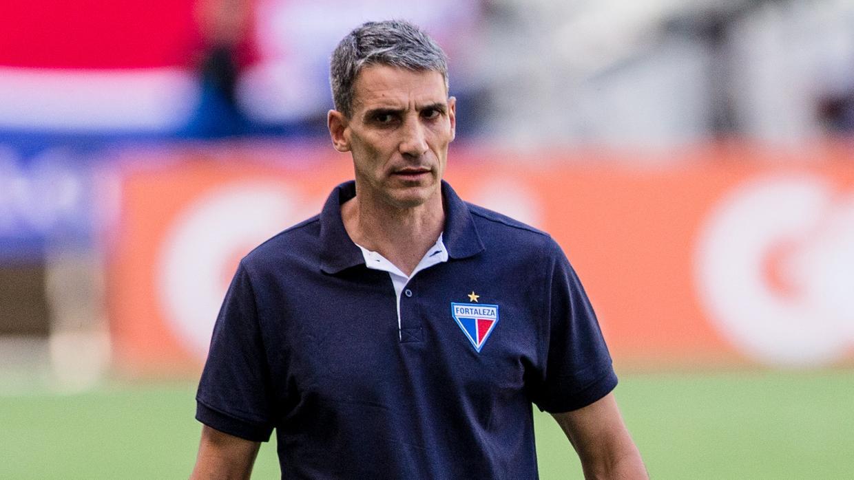 Diretoria do Fortaleza faz reunião com Vojvoda e confirma permanência