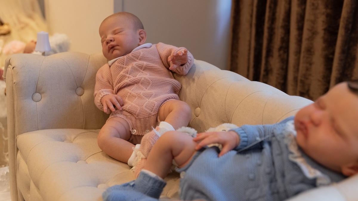 Mulher leva bebê reborn para ser vacinada em UBS de Itajaí SC e causa confusão após ter pedido negado