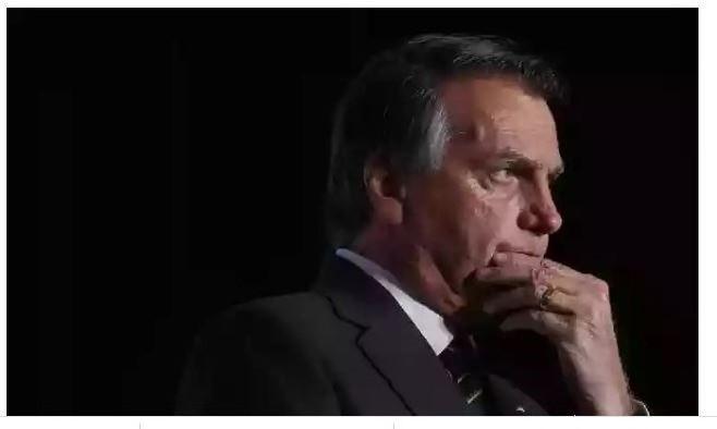 Bolsonaro é diagnosticado com princípio de pneumonia após mal estar em Goiás