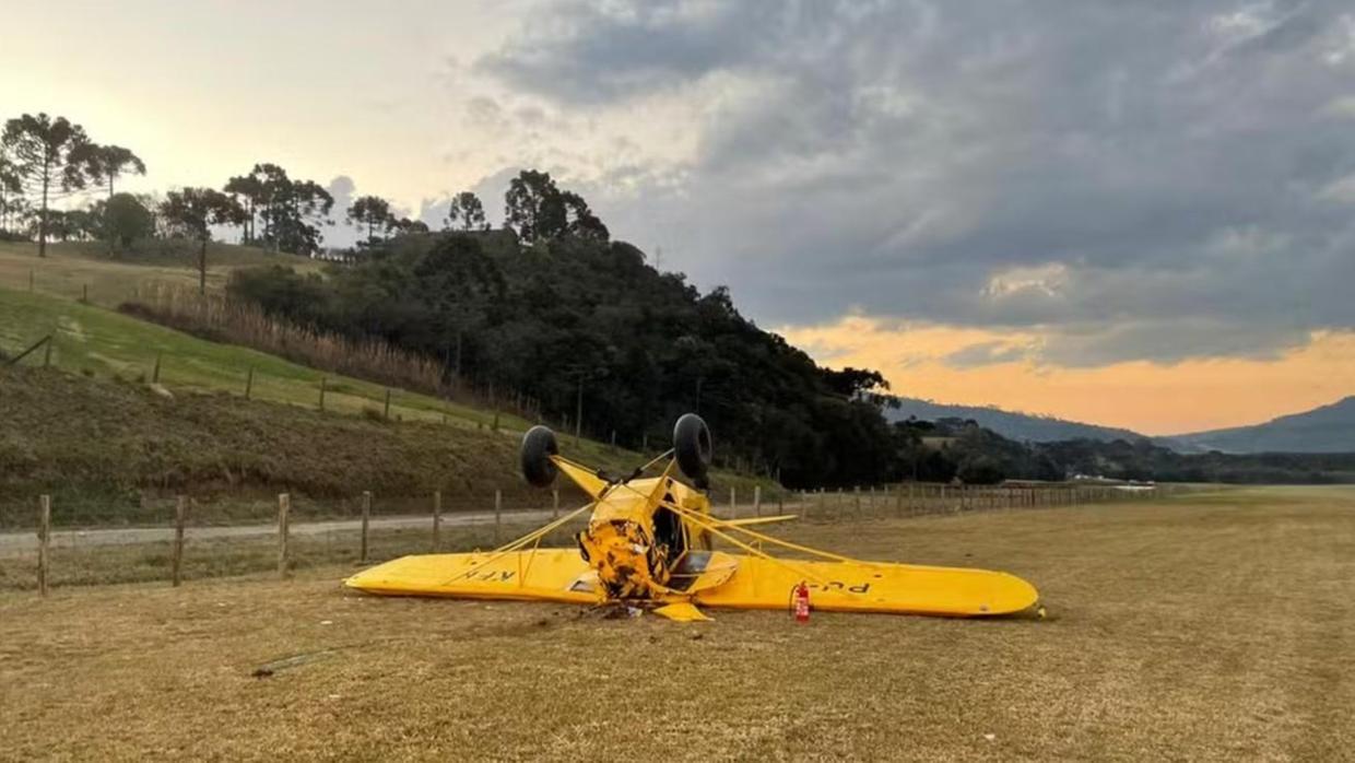 Avião cai e deixa uma pessoa morta na Serra de Santa Catarina