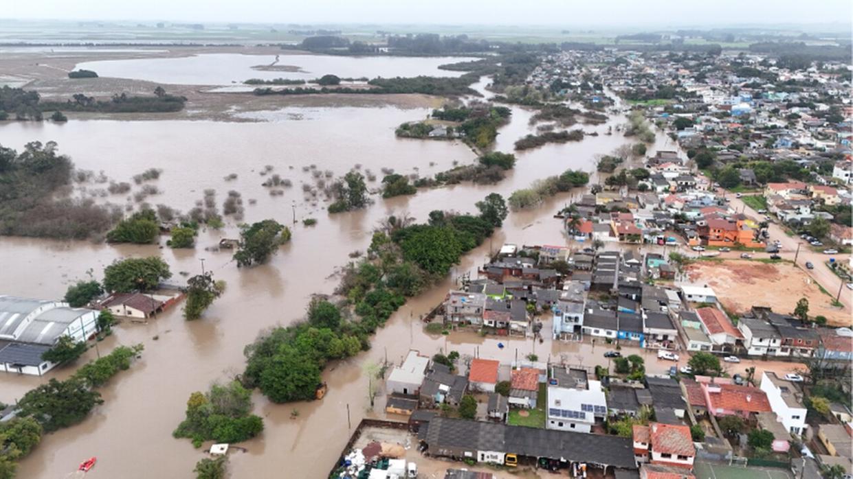 Chuva e alagamento deixam 500 pessoas desalojadas no Rio Grande do Sul