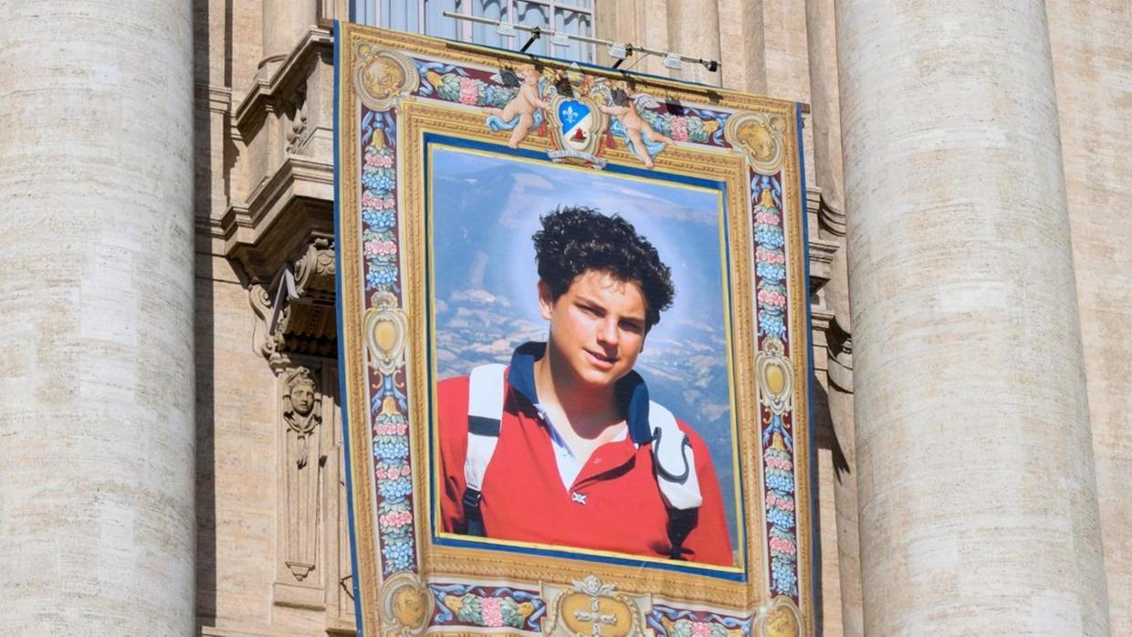 Carlo Acutis, 1º santo millennial, é canonizado