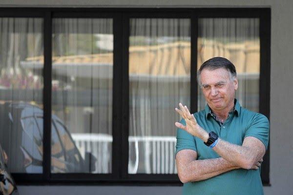 Primeira Turma fixa pena total de 27 anos e três meses para Jair Bolsonaro