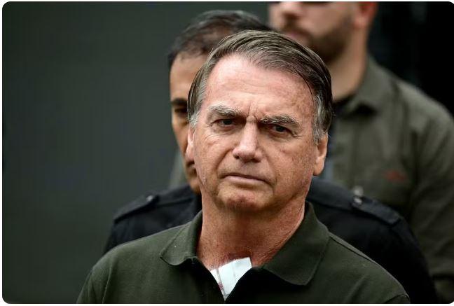 Bolsonaro é preso preventivamente a pedido da PF