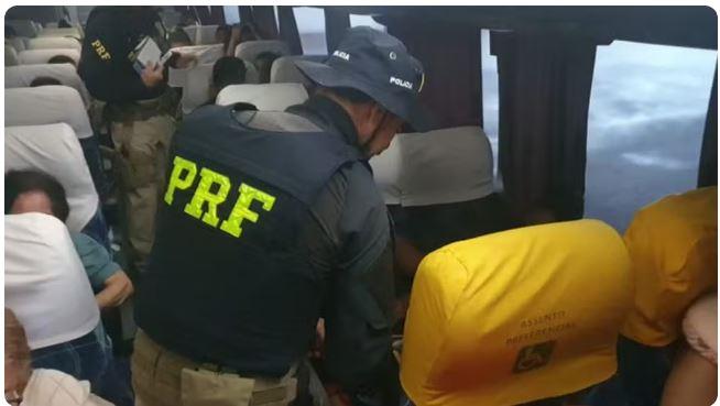 Homem de 70 anos é autuado por suspeita de importunação sexual dentro de um ônibus interestadual em Teresina