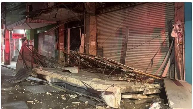 Marquise de lojas desaba no Centro de Fortaleza