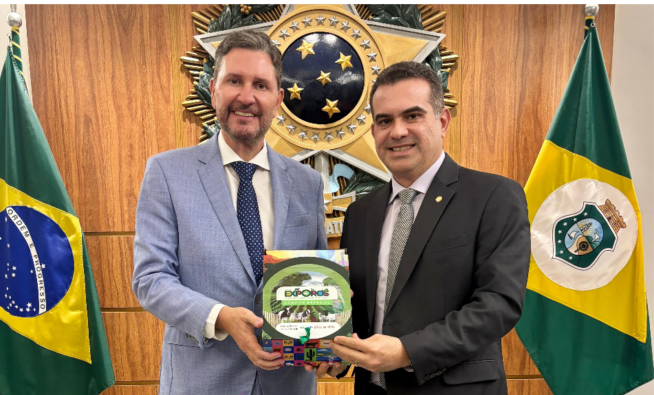 Deputado Simão Pedro entrega convite da EXPORÓS 2026 para o presidente da ALECE Romeu Aldigueri