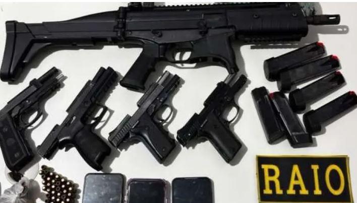 Três homens são presos por tráfico de drogas e porte ilegal de arma em Senador Pompeu