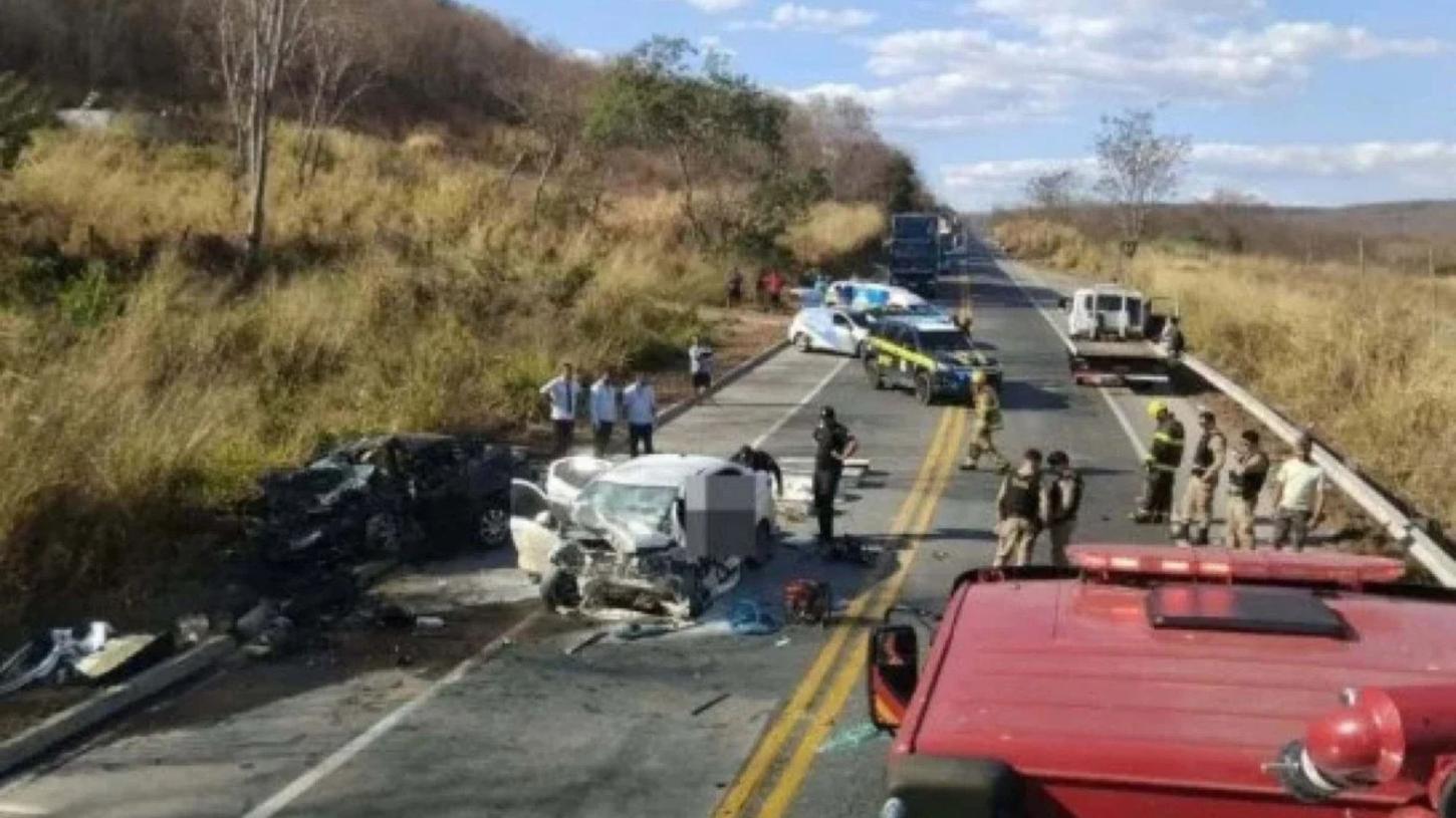 Cearenses estão entre as sete vítimas de grave acidente na BR-251, em Minas Gerais