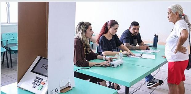 Eleições 2026: Justiça Eleitoral inicia convocação de mesárias e mesários