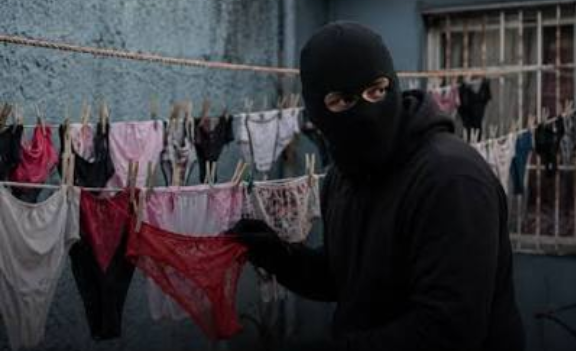 Homem furta cerca de 40 calcinhas de varal após invadir residência em Crateús, no Ceará