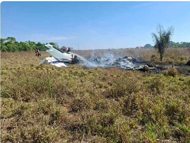 Avião de pequeno porte cai em região isolada de Água Boa (MT) e deixa três mortos